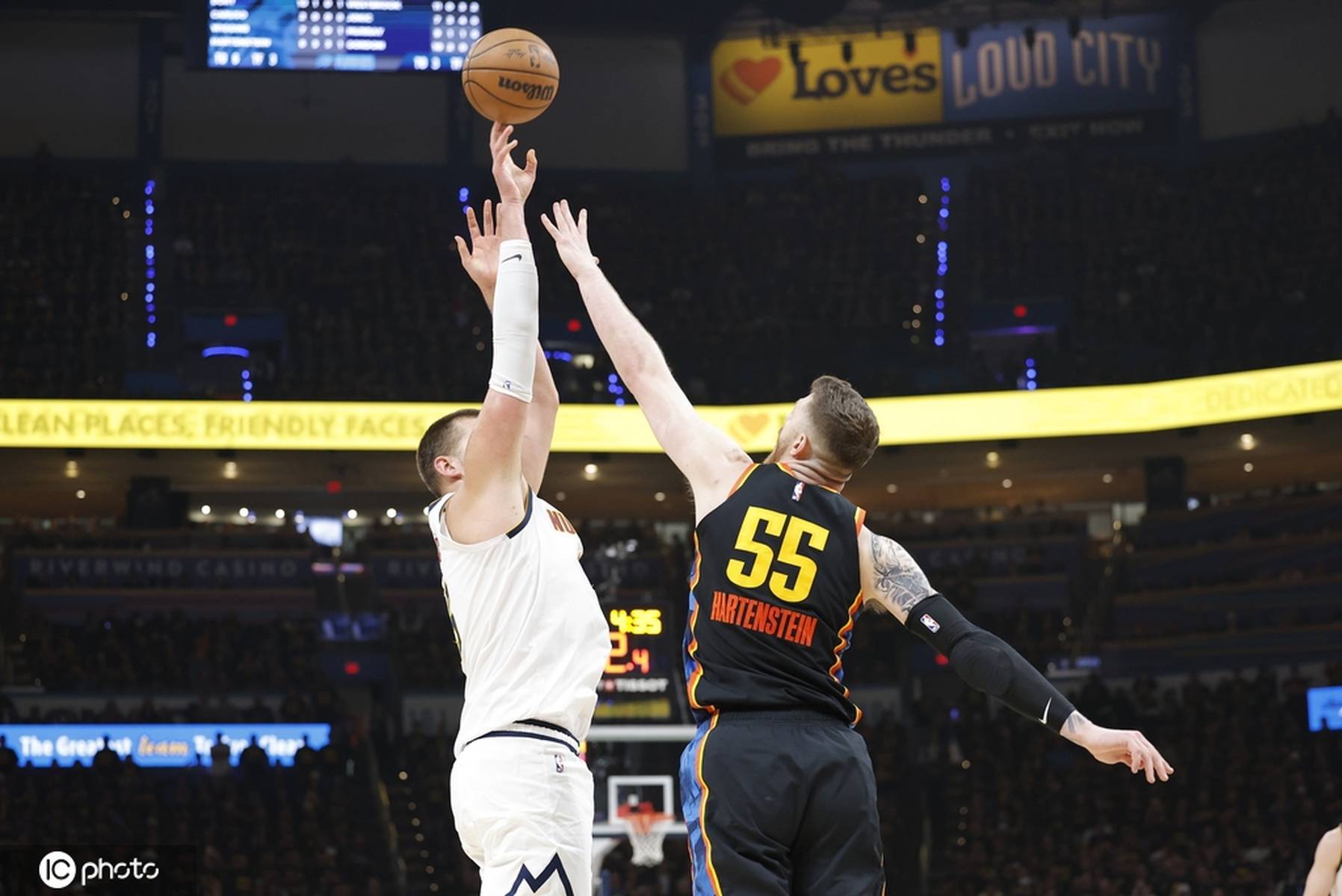 魔术三巨头联手，掘金得分突破，约基奇冲击季后赛！